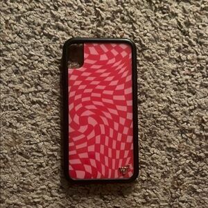 Wildflower Red/Pink Optical Illusion iPhone Xr Case